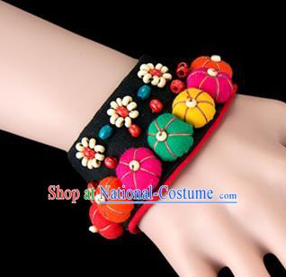 Traditional Chinese Miao Nationality Crafts, Yunan Hmong Handmade Bracelet Flowers Cuff Hand Decorative, China Miao Ethnic Minority Bangle Accessories for Women