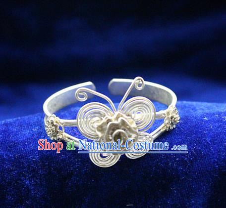 Traditional Chinese Miao Nationality Crafts Jewelry Accessory Bangle, Hmong Handmade Miao Silver Butterfly Bracelet, Miao Ethnic Minority Silver Bracelet Accessories for Women