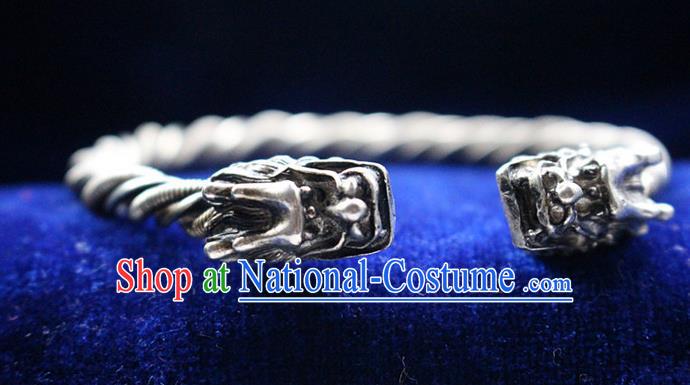 Traditional Chinese Miao Nationality Crafts Jewelry Accessory Bangle, Hmong Handmade Miao Silver Classical Dragon Bracelet, Miao Ethnic Minority Silver Bracelet Accessories for Women