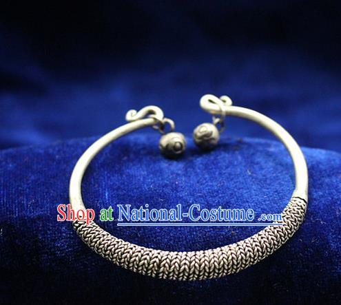 Traditional Chinese Miao Nationality Crafts Jewelry Accessory Bangle, Hmong Handmade Miao Silver Classical Bells Bracelet, Miao Ethnic Minority Silver Bracelet Accessories for Women