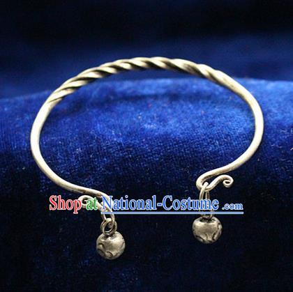 Traditional Chinese Miao Nationality Crafts Jewelry Accessory Bangle, Hmong Handmade Miao Silver Classical Bells Bracelet, Miao Ethnic Minority Silver Bracelet Accessories for Women