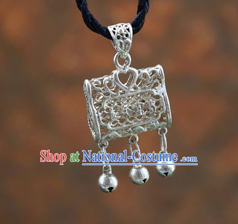 Traditional Chinese Miao Nationality Crafts Jewelry Accessory, Hmong Handmade Miao Silver Bells Pendant, Miao Ethnic Minority Necklace Accessories Sweater Chain Pendant for Women