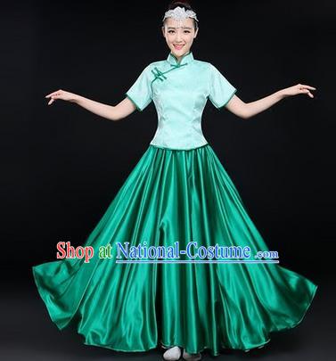 Traditional Chinese Yangge Fan Dancing Costume, Opening Dance Costume, Classic Dance Folk Dance Yangko Costume Drum Dance Green Satin Clothing for Women