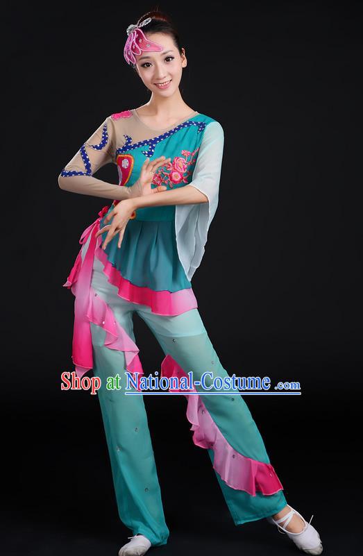 Traditional Chinese Yangge Fan Dancing Costume, Folk Dance Yangko Paillette Flowers Uniforms, Classic Dance Dress Drum Dance Dark Blue Clothing for Women