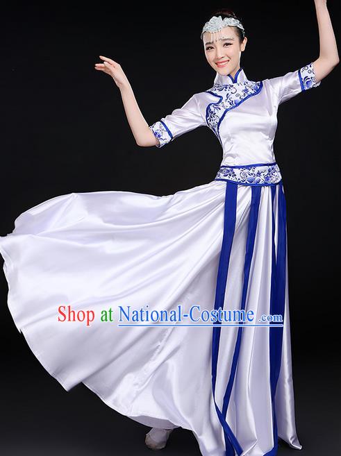 Traditional Chinese Yangge Fan Dancing Costume