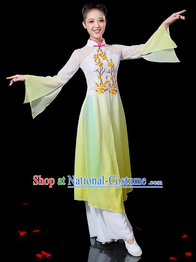 Traditional Chinese Yangge Fan Dancing Costume, Folk Dance Yangko Mandarin Sleeve Embroidered Plum Blossom Uniforms, Classic Umbrella Dance Elegant Dress Drum Dance Yellow Clothing for Women