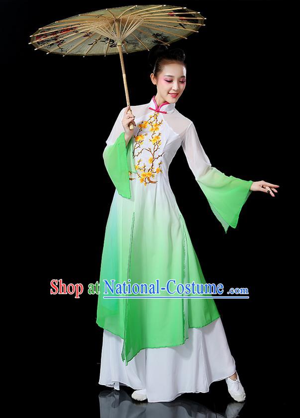 Traditional Chinese Yangge Fan Dancing Costume, Folk Dance Yangko Mandarin Sleeve Embroidered Plum Blossom Uniforms, Classic Umbrella Dance Elegant Dress Drum Dance Green Clothing for Women