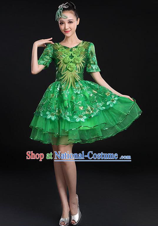 Traditional Chinese Modern Dancing Compere Costume, Women Opening Classic Chorus Singing Group Dance Paillette Uniforms, Modern Dance Bubble Short Green Dress for Women