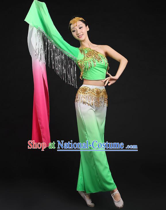 Traditional Chinese Yangge Fan Dancing Costume, Folk Dance Yangko Water Sleeve Paillette Uniforms, Classic Umbrella Dance Elegant Dress Drum Dance Green Clothing for Women