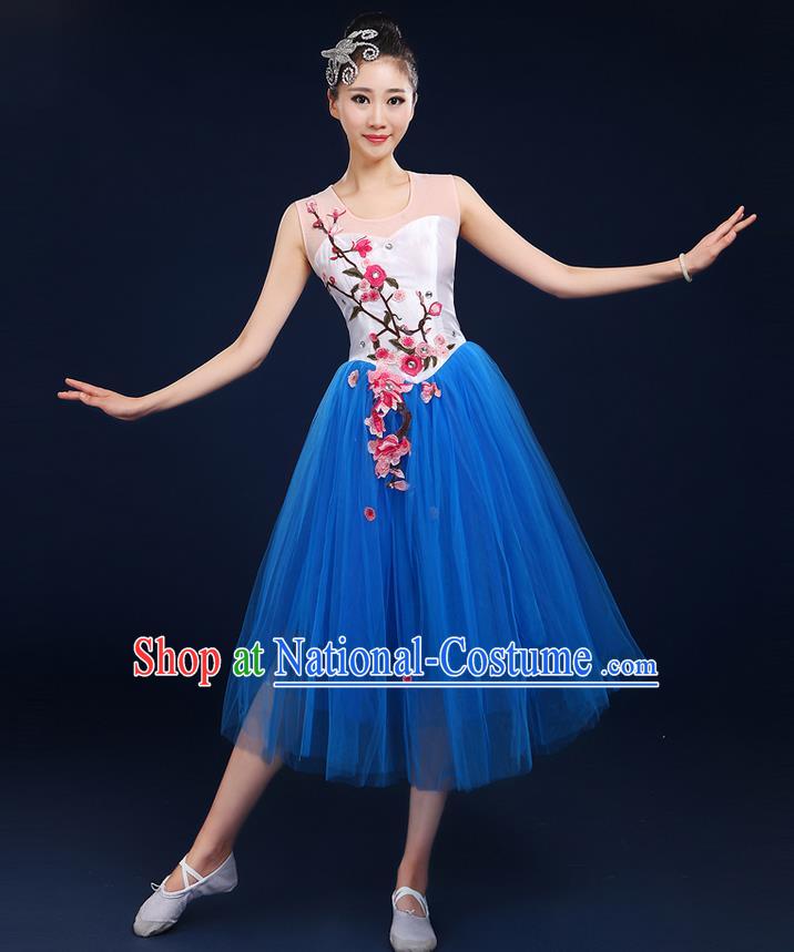 Traditional Chinese Yangge Fan Dancing Costume