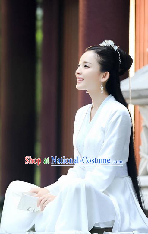 Traditional Ancient Chinese Imperial Princess Costume, Elegant Hanfu Swordsman Clothing, Chinese Ancient Aristocratic Lady Embroidered Clothing for Women