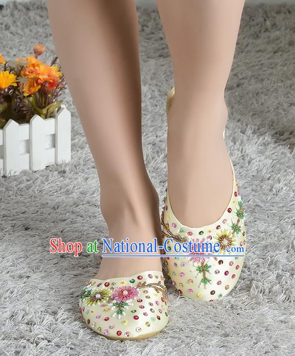 Traditional Chinese Shoes, China Handmade Linen Embroidered Beads Sequins Apricot Slippers, Ancient Princess Satin Cloth Shoes for Women