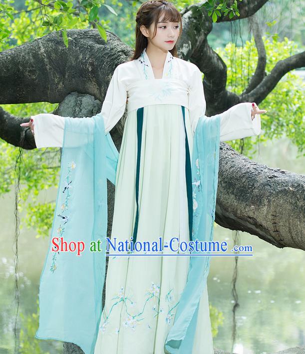 Traditional Ancient Chinese Young Lady Costume Embroidered Green Wearing Silks, Elegant Hanfu Clothing Chinese Tang Dynasty Imperial Princess Brocade Scarf for Women