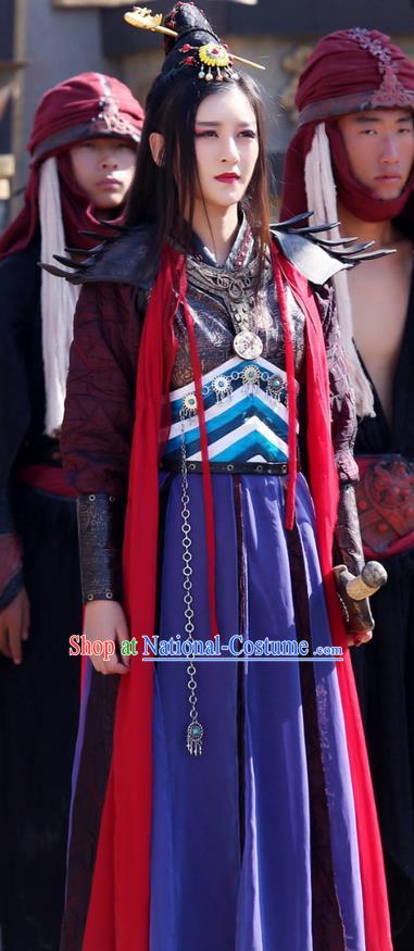 Traditional Ancient Chinese Chivalrous Swordswoman Costume, Chinese Ming Dynasty Chivalrous Woman Bandits Dress, Cosplay Chinese Television Drama Vagabondize Heroine Hanfu Trailing Embroidery Clothing for Women