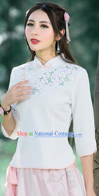 Traditional Chinese National Costume, Elegant Hanfu Embroidery Flowers Slant Opening White Blouses, China Tang Suit Republic of China Plated Buttons Chirpaur Blouse Cheong-sam Upper Outer Garment Qipao Shirts Clothing for Women