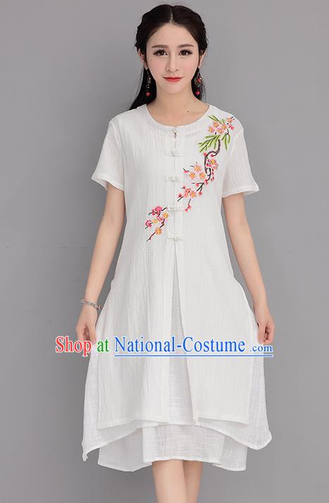 Traditional Ancient Chinese National Costume, Elegant Hanfu Embroidered White Cardigan Coat, China Tang Suit Plated Buttons Cape, Upper Outer Garment Dust Coat Cloak Clothing for Women