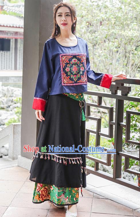 Traditional Chinese National Costume, Elegant Hanfu Embroidery Flowers Round Collar Navy T-Shirt, China Tang Suit National Minority Blouse Cheong-sam Upper Outer Garment Qipao Shirts Clothing for Women