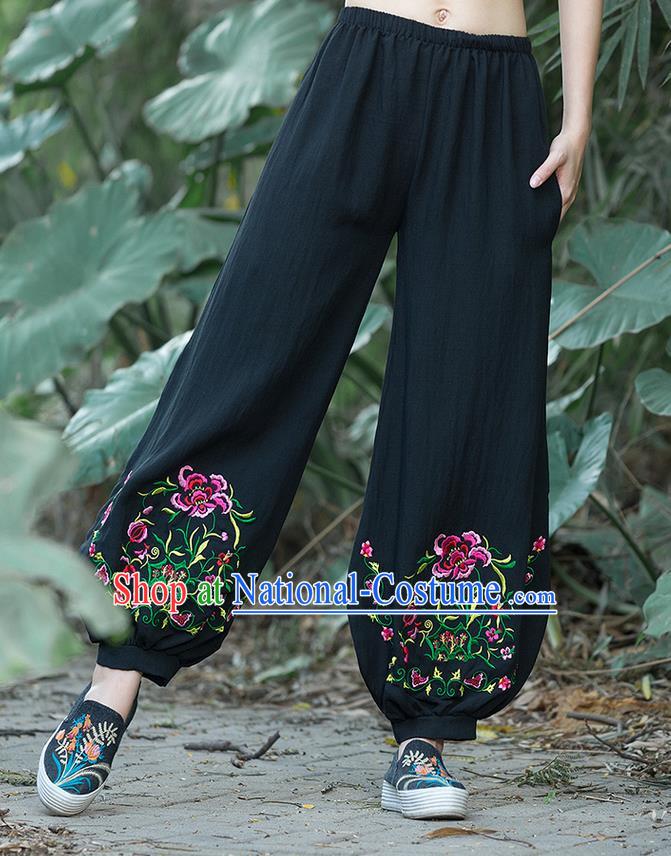 Traditional Chinese National Costume Plus Fours, Elegant Hanfu Embroidered Flowers Black Bloomers, China Ethnic Minorities Tang Suit Pantalettes for Women