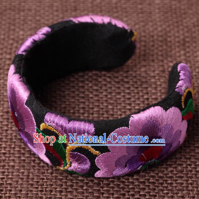 Traditional Chinese Miao Nationality Crafts, Hmong Handmade Miao Silver Embroidery Purple Bracelet, Miao Ethnic Minority Bangle Accessories for Women