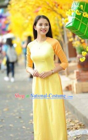 Top Grade Asian Vietnamese Traditional Dress, Vietnam National Young Lady Ao Dai Dress, Vietnam Bride Yellow Cheongsam and Pants Clothing Complete Set for Women