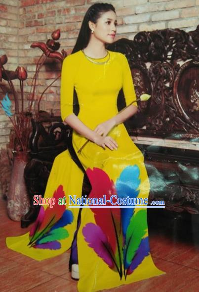 Top Grade Asian Vietnamese Traditional Dress, Vietnam National Queen Ao Dai Dress, Vietnam Palace Princess Yellow Printing Ao Dai Cheongsam Dress Clothing for Woman