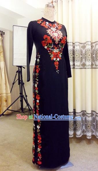 Traditional Top Grade Asian Vietnamese Costumes Classical Embroidery Full Dress, Vietnam National Ao Dai Dress Catwalks Purple Qipao for Women