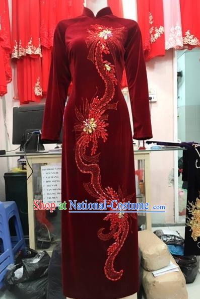 Traditional Top Grade Asian Vietnamese Costumes Classical Manual Embroider Bead Full Dress, Vietnam National Ao Dai Dress Catwalks Debutante Qipao for Women