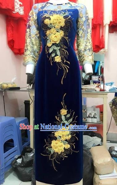 Traditional Top Grade Asian Vietnamese Costumes Classical Pleuche Full Dress, Vietnam National Ao Dai Dress Catwalks Debutante Navy Lace Qipao for Women