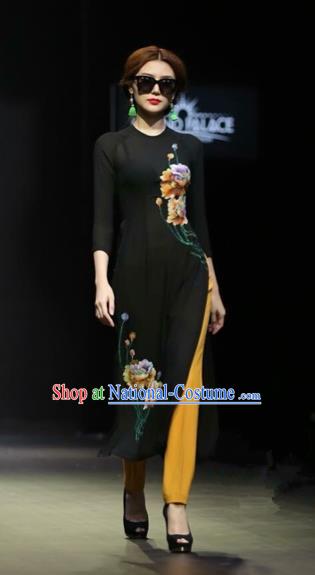 Traditional Top Grade Asian Vietnamese Costumes Classical Hand Painting Flower Full Dress, Vietnam National Ao Dai Dress Black Short Qipao for Women