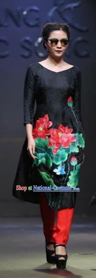 Traditional Top Grade Asian Vietnamese Costumes Classical Full Dress, Vietnam National Ao Dai Dress Painting Lotus Black Qipao for Women