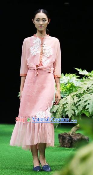 Traditional Top Grade Asian Vietnamese Costumes Classical Embroidery Cheongsam, Vietnam National Wedding Bride Pink Ao Dai Dress for Women