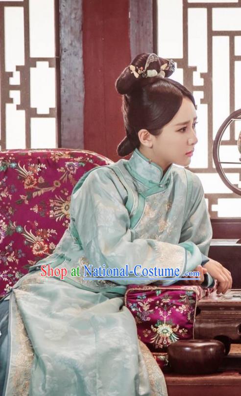 Traditional Ancient Chinese Qing Dynasty Palace Lady Costume, Chinese Manchu Mandarin Palace Aristocratic Miss Embroidered Clothing and Handmade Headpiece Complete Set