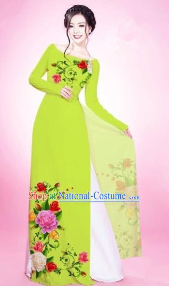 Traditional Top Grade Asian Vietnamese Costumes Classical Painting Flowers Light Green Cheongsam, Vietnam National Vietnamese Young Lady Bride Wedding Round Collar Ao Dai Dress