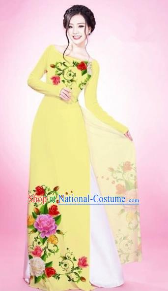 Traditional Top Grade Asian Vietnamese Costumes Classical Painting Flowers Light Yellow Cheongsam, Vietnam National Vietnamese Young Lady Bride Wedding Round Collar Ao Dai Dress