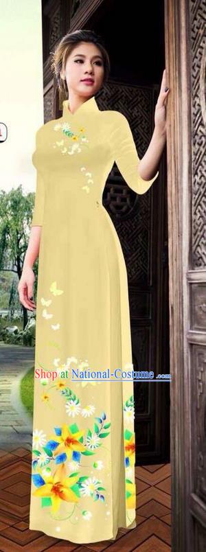 Top Grade Asian Vietnamese Clothing Classical Jing Nationality Long Cheongsam, Vietnam National Bride Traditional Printing Flowers Light Yellow Ao Dai Dress for Women