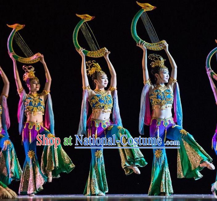 Traditional Chinese Yangge Fan Dancing Costume and Accessories