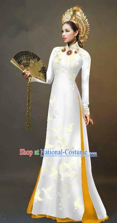 Traditional Top Grade Asian Vietnamese Ha Festival Printing Cranes Ao Dai Dress, Vietnam Women National Jing Nationality Queen White Cheongsam Bride Costumes