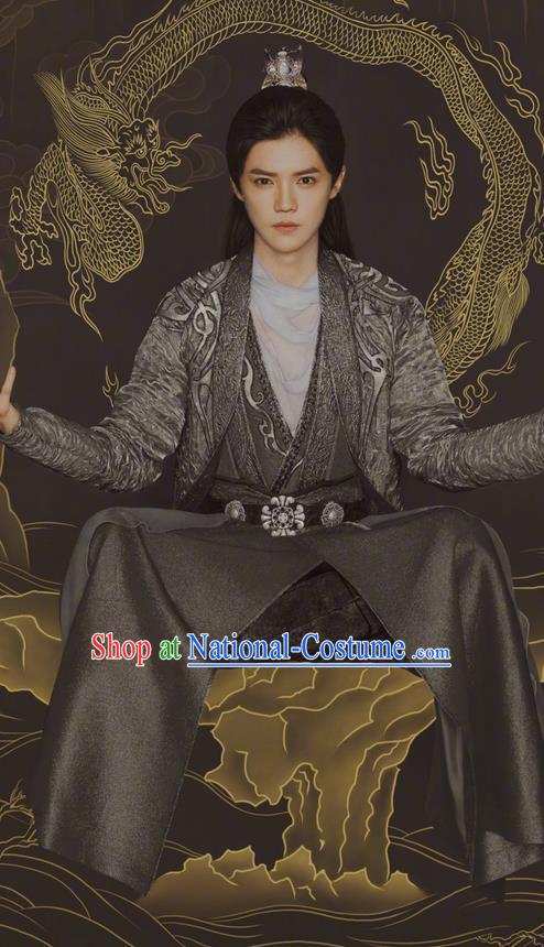 Chinese Ancient Tang Dynasty Swordsman Costume and Headpiece Complete Set, Fighter of the Destiny Traditional Chinese Ancient Kawaler Kung fu Master Clothing for Men