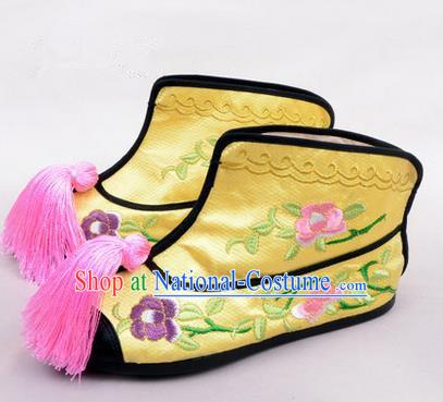 Chinese Ancient Peking Opera Martial Lady Embroidered Peony Boots, Traditional China Beijing Opera Princess Female Yellow Embroidered Shoes