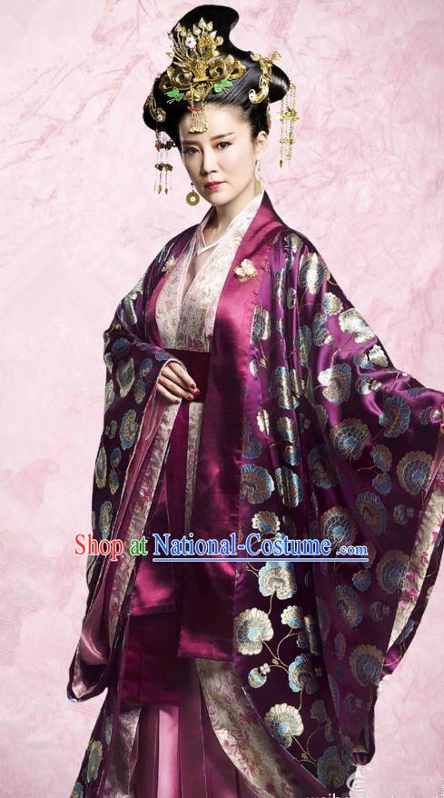 Traditional Ancient Chinese Northern and Southern Dynasties Imperial Consort Costume, The Entangled Life of Qingluo Imperial Concubine Embroidered Clothing and Headpiece Complete Set