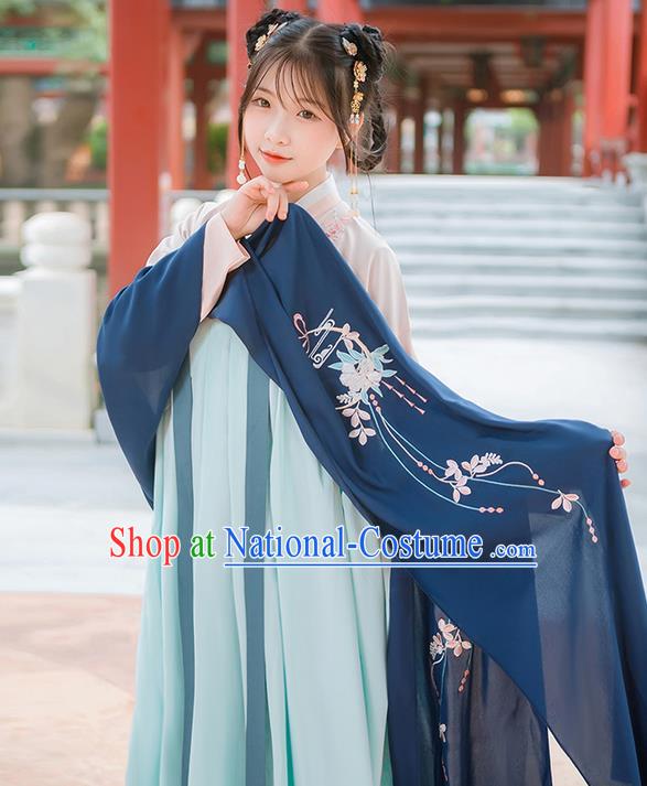 Traditional Chinese Tang Dynasty Palace Princess Embroidered Hanfu Navy Wearing Silks for Women