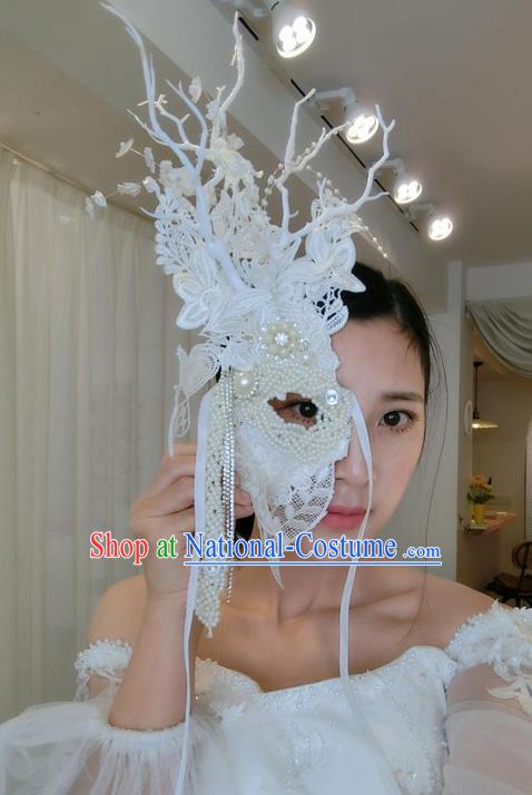 Top Grade Chinese Theatrical Headdress Ornamental Masquerade Pearl Mask, Brazilian Carnival Halloween Occasions Handmade Miami White Lace Half Mask for Women