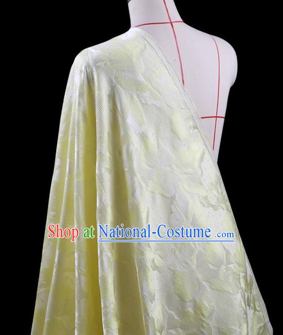 Traditional Asian Chinese Handmade Embroidery Leaf Jacquard Weave Coat Silk Tapestry Yellow Fabric Drapery, Top Grade Nanjing Brocade Ancient Costume Cheongsam Cloth Material