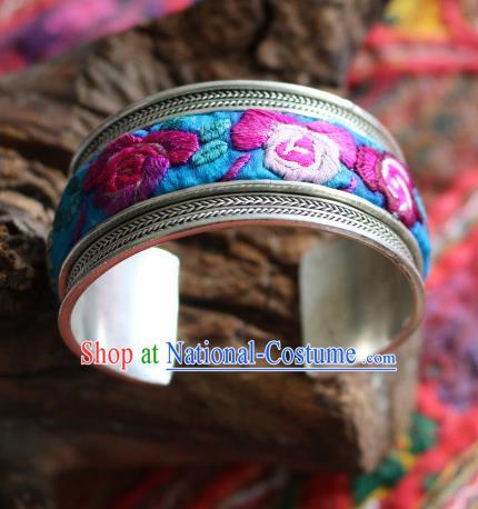 Traditional Handmade Chinese National Miao Nationality Sliver Bracelet Embroidery Bangle for Women