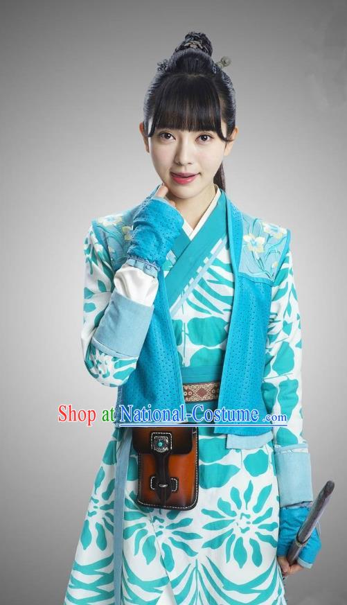 Traditional Chinese Handmade Ming Dynasty Heroic Woman Embroidery Costume and Headpiece Complete Set, Chinese Ancient Swordswoman Hanfu Dress