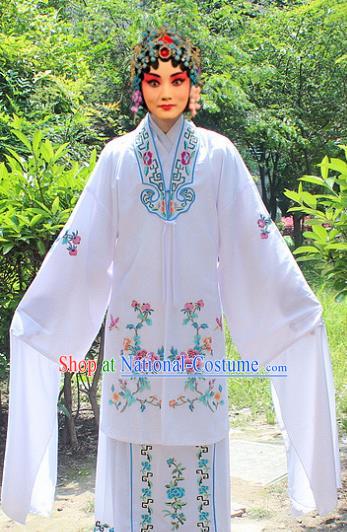 Traditional China Beijing Opera Young Lady Hua Tan Costume Embroidered White Water Sleeve Cape, Ancient Chinese Peking Opera Female Diva Embroidery Dress Clothing