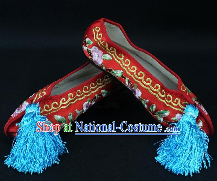 Traditional China Beijing Opera Hua Tan Embroidered Red Shoes, Ancient Chinese Peking Opera Young Lady Diva Princess Blood Stained Shoes