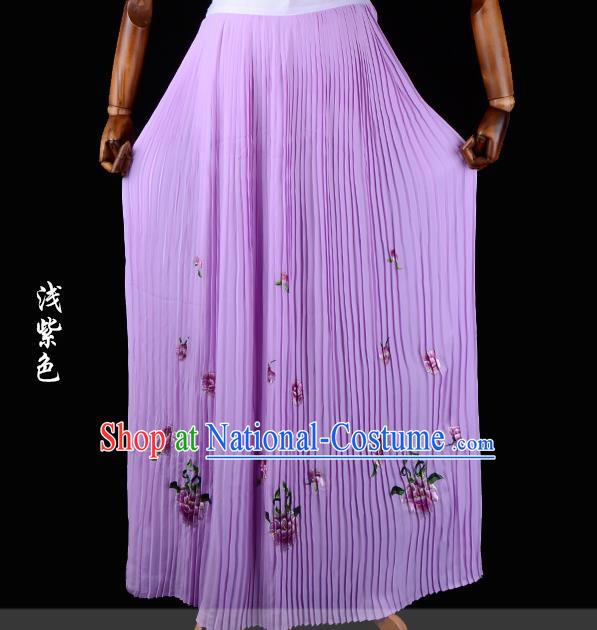 Traditional China Beijing Opera Young Lady Hua Tan Costume Female Embroidered Purple Pleated Skirt, Ancient Chinese Peking Opera Diva Embroidery Peony Dress Bust Skirt