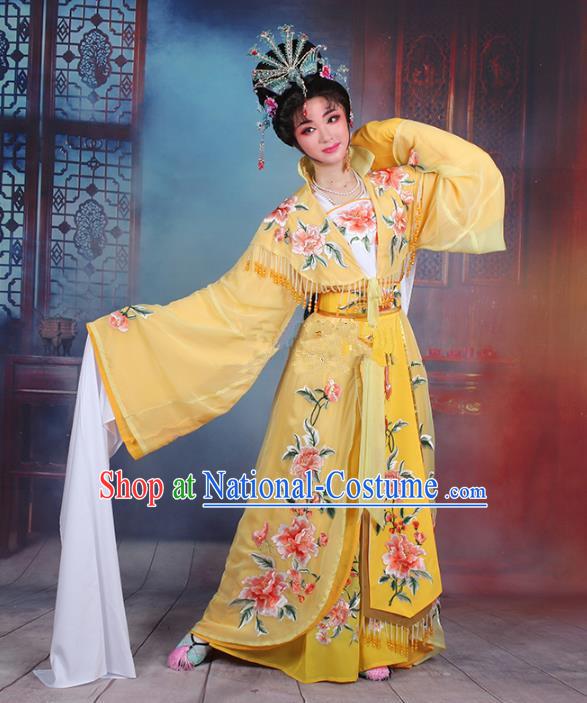 Traditional China Beijing Opera Young Lady Hua Tan Costume Imperial Concubine Yellow Embroidered Cape, Ancient Chinese Peking Opera Diva Embroidery Peony Dress Clothing