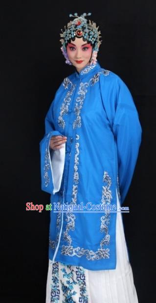 Traditional China Beijing Opera Young Lady Hua Tan Costume Blue Embroidered Shawl, Ancient Chinese Peking Opera Female Diva Embroidery Dress Clothing